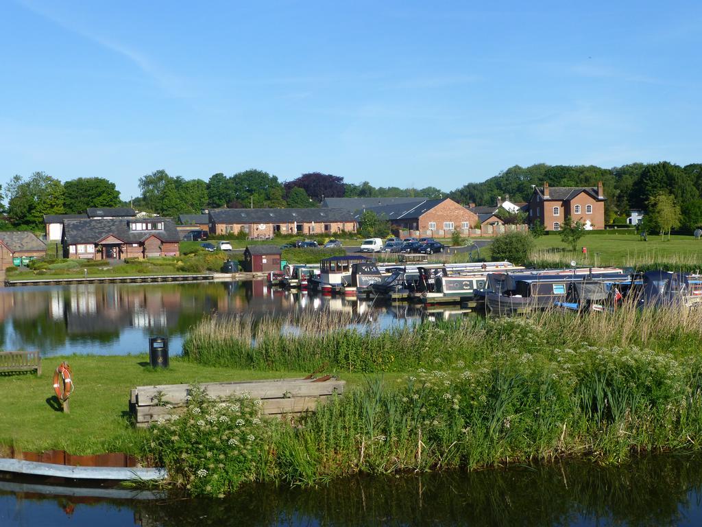 Manor House Farm Bed & Breakfast Rufford ภายนอก รูปภาพ